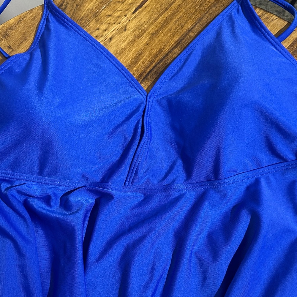 SHEIN Cobalt Blue and White One-Piece Swimsuit - Picture 2 of 9